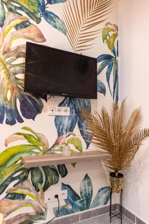 Studio Cosy Au Coeur De L'Ecusson - Arenes A 2 Min Nîmes Esterno foto