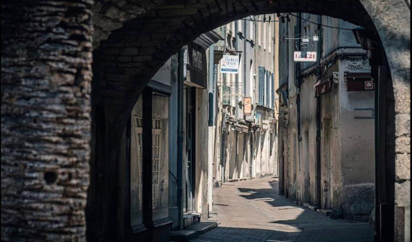 Studio Cosy Au Coeur De L'Ecusson - Arenes A 2 Min Nîmes Esterno foto